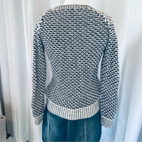 Sparrow Brand Black and White Sweater. - Picture 4 of 9